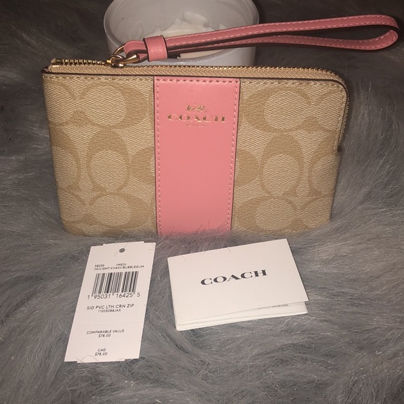 Brand new coach wristlet - Picture 5 of 5